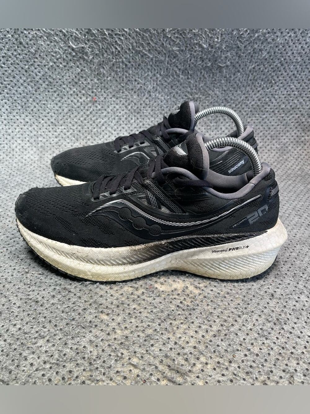 Saucony Triumph 20 Black Running Shoes Size 8.5 Women’s.